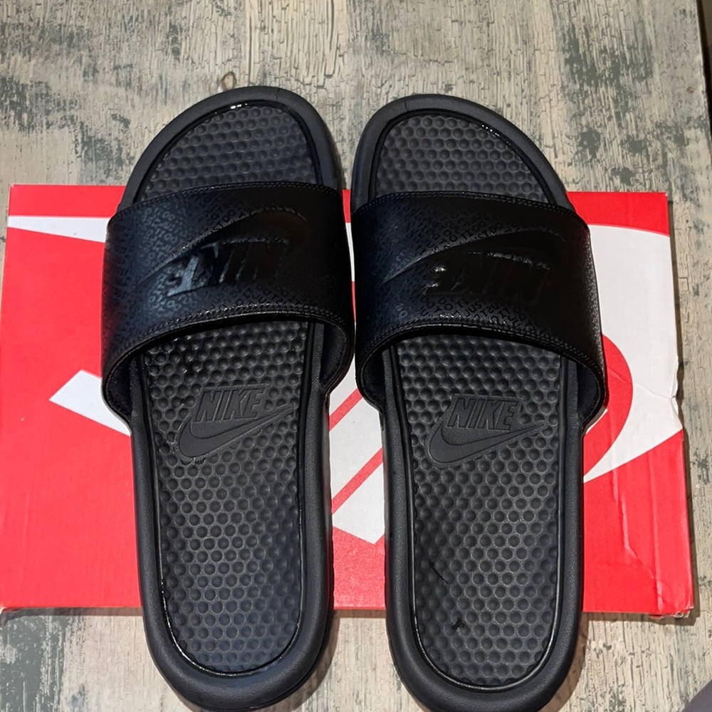 nike slides